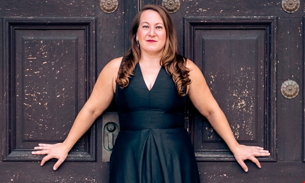 learn About Masterclass with Clara Osowski!