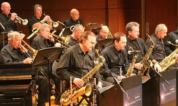 Ed Vezinho & Jim Ward Big Band: Charlie Brown Christmas