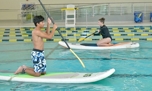 Paddleboard Clinic in the Pool