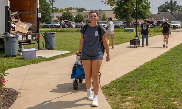 Freshmen Move-in