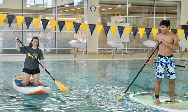 Paddleboard Clinic in the Pool