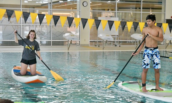 Paddleboard Clinic in the Pool